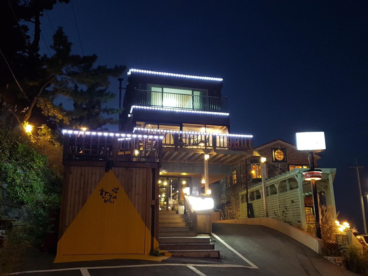 Hannoonebada Pension Gangneung Exteriör bild